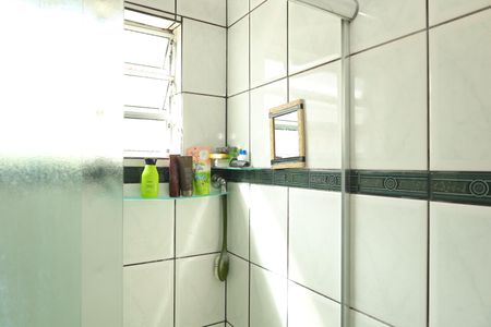 Casa à venda com 150m², 4 quartos e 2 vagasBanheiro 1