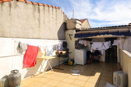 Casa à venda com 150m², 4 quartos e 2 vagasCasa 2 - Área de Serviço