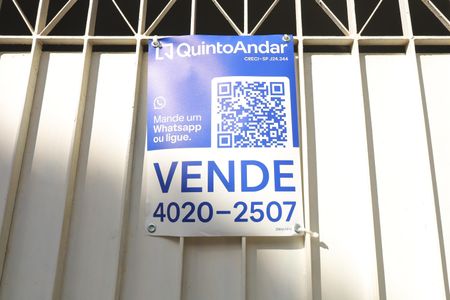 Casa à venda com 150m², 4 quartos e 2 vagasPlaca instalada no portão - Código da placa: ZNHJ-1312