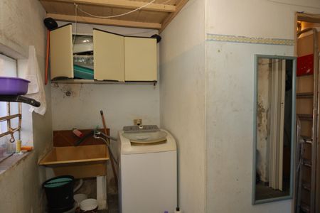 Casa à venda com 150m², 4 quartos e 2 vagasÁrea de Serviço