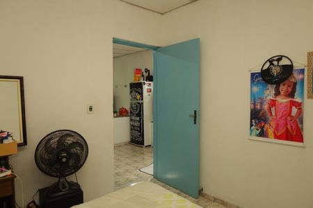 Casa à venda com 150m², 4 quartos e 2 vagasCasa 2 - Quarto 1