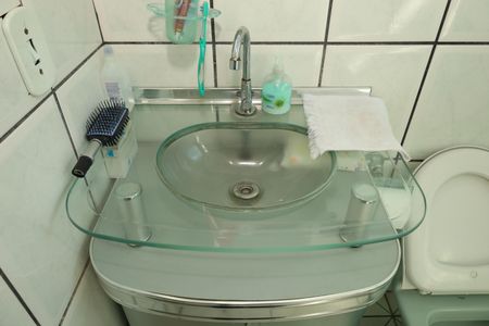 Casa à venda com 150m², 4 quartos e 2 vagasBanheiro 1