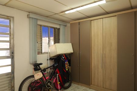 Casa à venda com 150m², 4 quartos e 2 vagasCasa 2 - Quarto 2