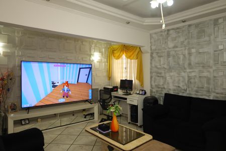 Casa à venda com 150m², 4 quartos e 2 vagasSala