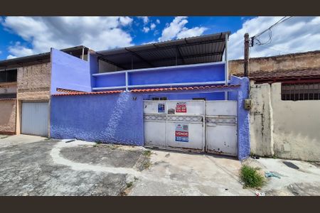 Casa à venda com 60m², 1 quarto e 1 vagaFrente da Casa e plaquinha