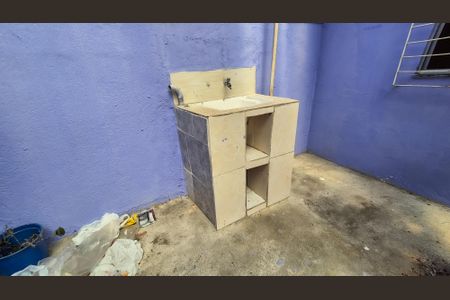 Casa à venda com 60m², 1 quarto e 1 vagaGaragem  Área de serviço 