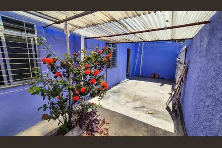 Casa à venda com 60m², 1 quarto e 1 vagaGaragem 