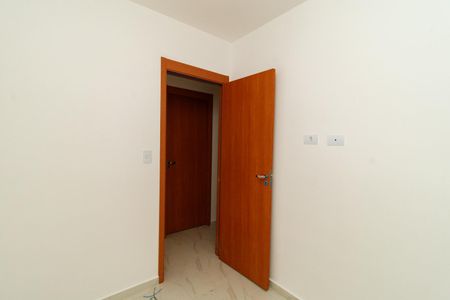 Quarto de apartamento à venda com 2 quartos, 34m² em Vila Mazzei, São Paulo