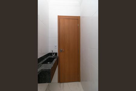 Apartamento à venda com 33m², 2 quartos e sem vagaBanheiro