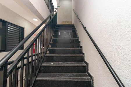 Apartamento à venda com 34m², 2 quartos e sem vagaEscada