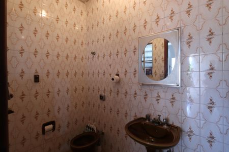 Casa para alugar com 205m², 3 quartos e 4 vagasBanheiro 