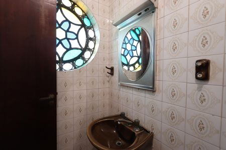 Casa para alugar com 205m², 3 quartos e 4 vagasBanheiro da Suíte 1