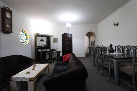 Casa para alugar com 205m², 3 quartos e 4 vagasSala