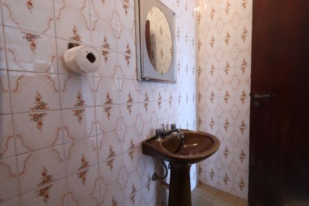 Casa para alugar com 205m², 3 quartos e 4 vagasBanheiro 