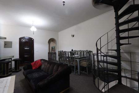 Casa para alugar com 205m², 3 quartos e 4 vagasSala