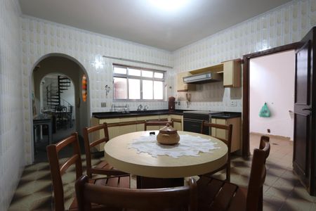 Casa para alugar com 205m², 3 quartos e 4 vagasCozinha