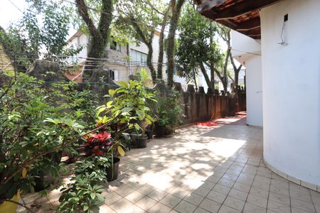 Casa para alugar com 205m², 3 quartos e 4 vagasFrente da casa