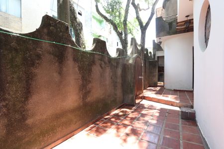 Casa para alugar com 205m², 3 quartos e 4 vagasFrente da casa