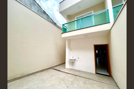 Casa à venda com 120m², 3 quartos e 2 vagasÁrea de Serviço