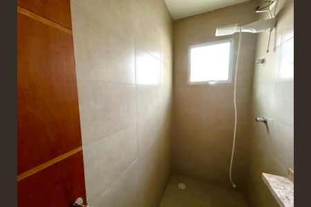 Casa à venda com 120m², 3 quartos e 2 vagasBanheiro da Suíte 1