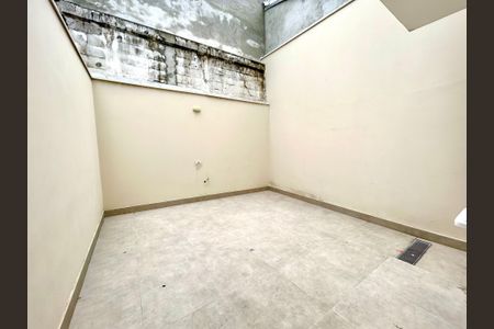 Casa à venda com 120m², 3 quartos e 2 vagasÁrea de Serviço