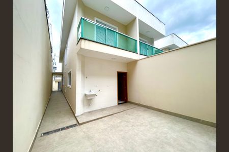 Casa à venda com 120m², 3 quartos e 2 vagasÁrea de Serviço