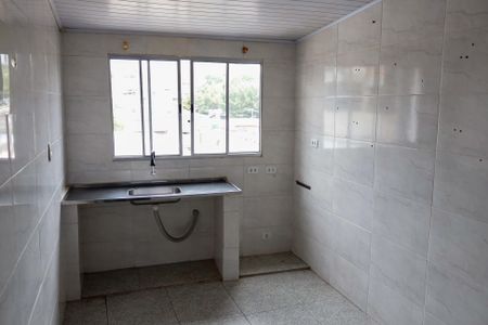 Cozinha de casa para alugar com 1 quarto, 50m² em Jardim Roberto, Osasco