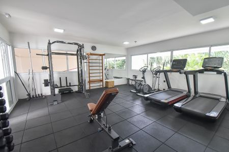 Apartamento à venda com 134m², 3 quartos e 3 vagas Apartamento à venda com 134m², 3 quartos e 3 vagasÁrea comum - Academia