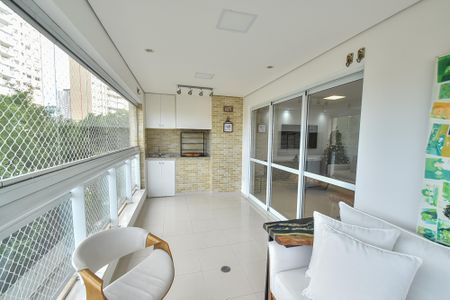 Varanda de apartamento à venda com 3 quartos, 134m² em Jardim Vila Mariana, São Paulo