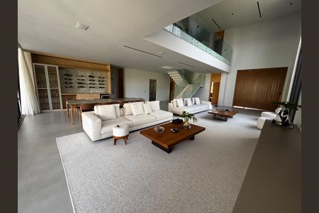 Casa de condomínio à venda com 1500m², 5 quartos e 3 vagasSala