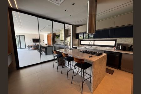 Casa de condomínio à venda com 1500m², 5 quartos e 3 vagasCozinha