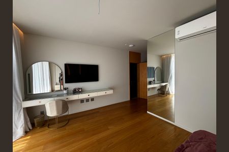 Casa de condomínio à venda com 1500m², 5 quartos e 3 vagasSuíte 5