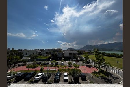 Casa de condomínio à venda com 1500m², 5 quartos e 3 vagasVaranda 