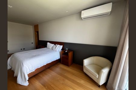 Casa de condomínio à venda com 1500m², 5 quartos e 3 vagasSuíte 2