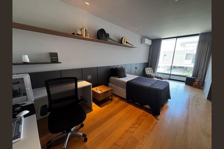 Casa de condomínio à venda com 1500m², 5 quartos e 3 vagasSuíte 3