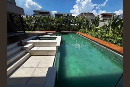 Casa de condomínio à venda com 1500m², 5 quartos e 3 vagasPiscina