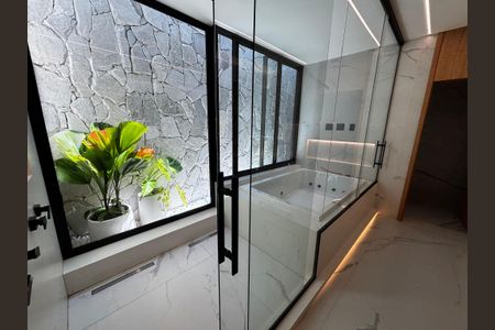 Casa de condomínio à venda com 1500m², 5 quartos e 3 vagasBanheiro da Suíte 4