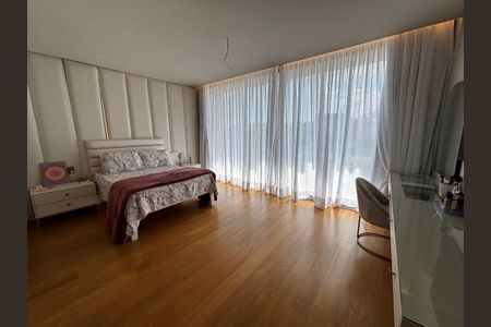 Casa de condomínio à venda com 1500m², 5 quartos e 3 vagasSuíte 5