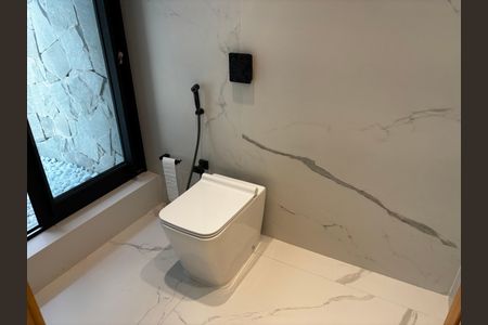 Casa de condomínio à venda com 1500m², 5 quartos e 3 vagasBanheiro da Suíte 4