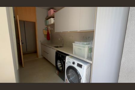 Casa de condomínio à venda com 1500m², 5 quartos e 3 vagasÁrea de Serviço