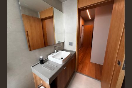 Casa de condomínio à venda com 1500m², 5 quartos e 3 vagasBanheiro da Suíte 2