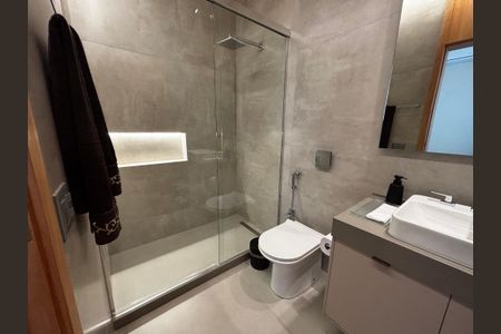 Casa de condomínio à venda com 1500m², 5 quartos e 3 vagasBanheiro da Suíte 1