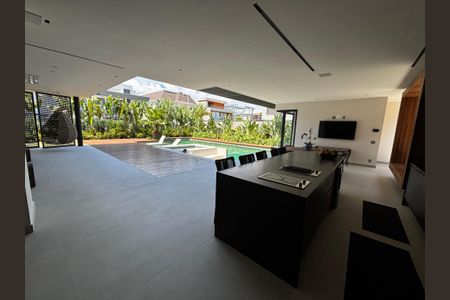 Casa de condomínio à venda com 1500m², 5 quartos e 3 vagasÁrea externa