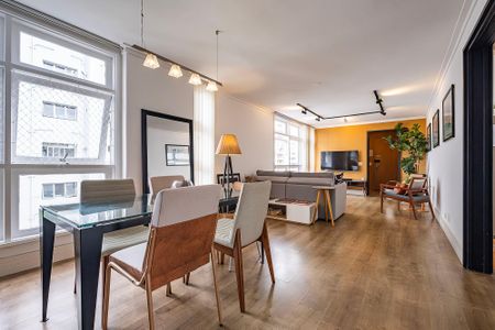 Sala de apartamento para alugar com 2 quartos, 109m² em Paraíso, São Paulo