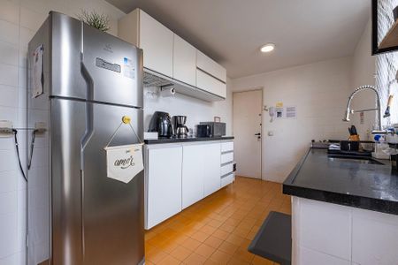 Apartamento para alugar com 109m², 2 quartos e 1 vagaCozinha