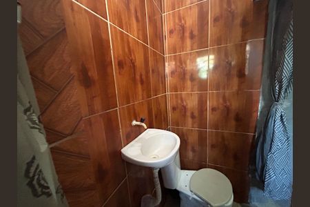 Banheiro de casa à venda com 1 quarto, 48m² em Piedade, Rio de Janeiro