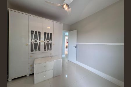 Apartamento à venda com 165m², 3 quartos e 2 vagas Apartamento à venda com 165m², 3 quartos e 2 vagasQuarto