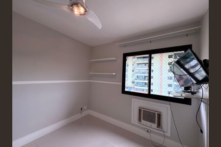 Apartamento à venda com 165m², 3 quartos e 2 vagas Apartamento à venda com 165m², 3 quartos e 2 vagasQuarto