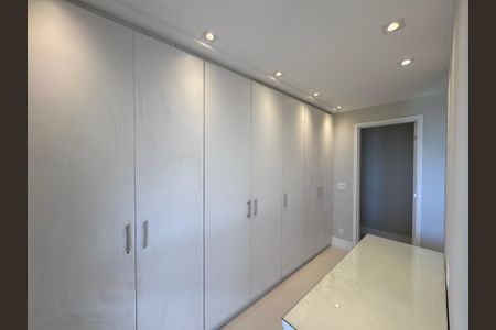 Apartamento à venda com 165m², 3 quartos e 2 vagas Apartamento à venda com 165m², 3 quartos e 2 vagasSala