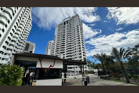 Apartamento para alugar com 80m², 3 quartos e 2 vagasFachada